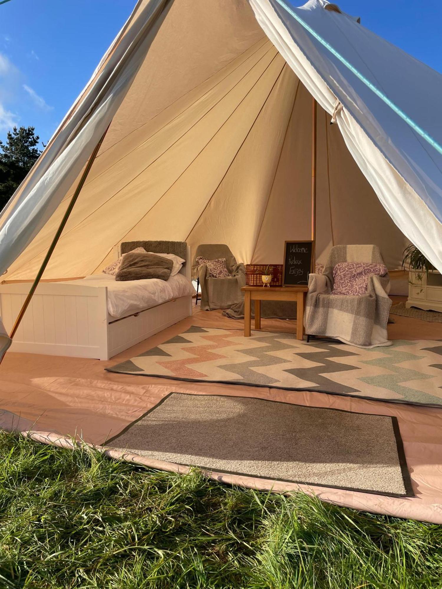 Trevena Cross Glamping & Camping Helston Exterior foto